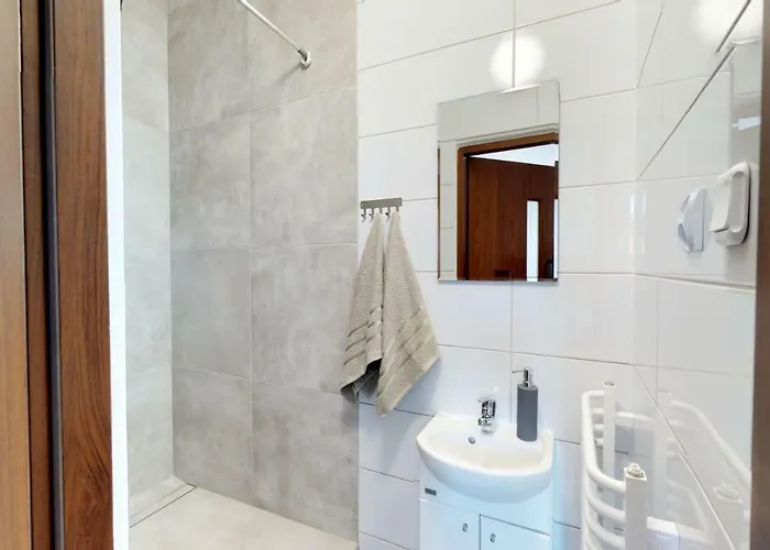 New Whitehouse 民宿