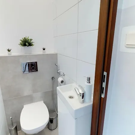 New Whitehouse Проживание в семье Гданьск