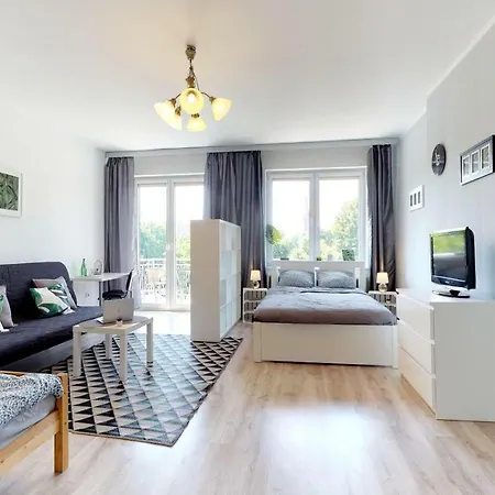 홈스테이 New Whitehouse